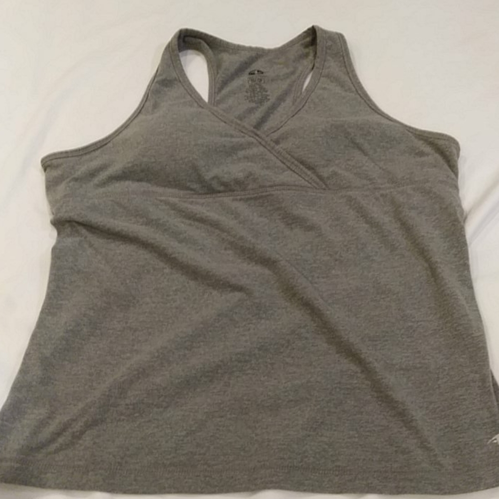 Athletic wear top with padded bra XL